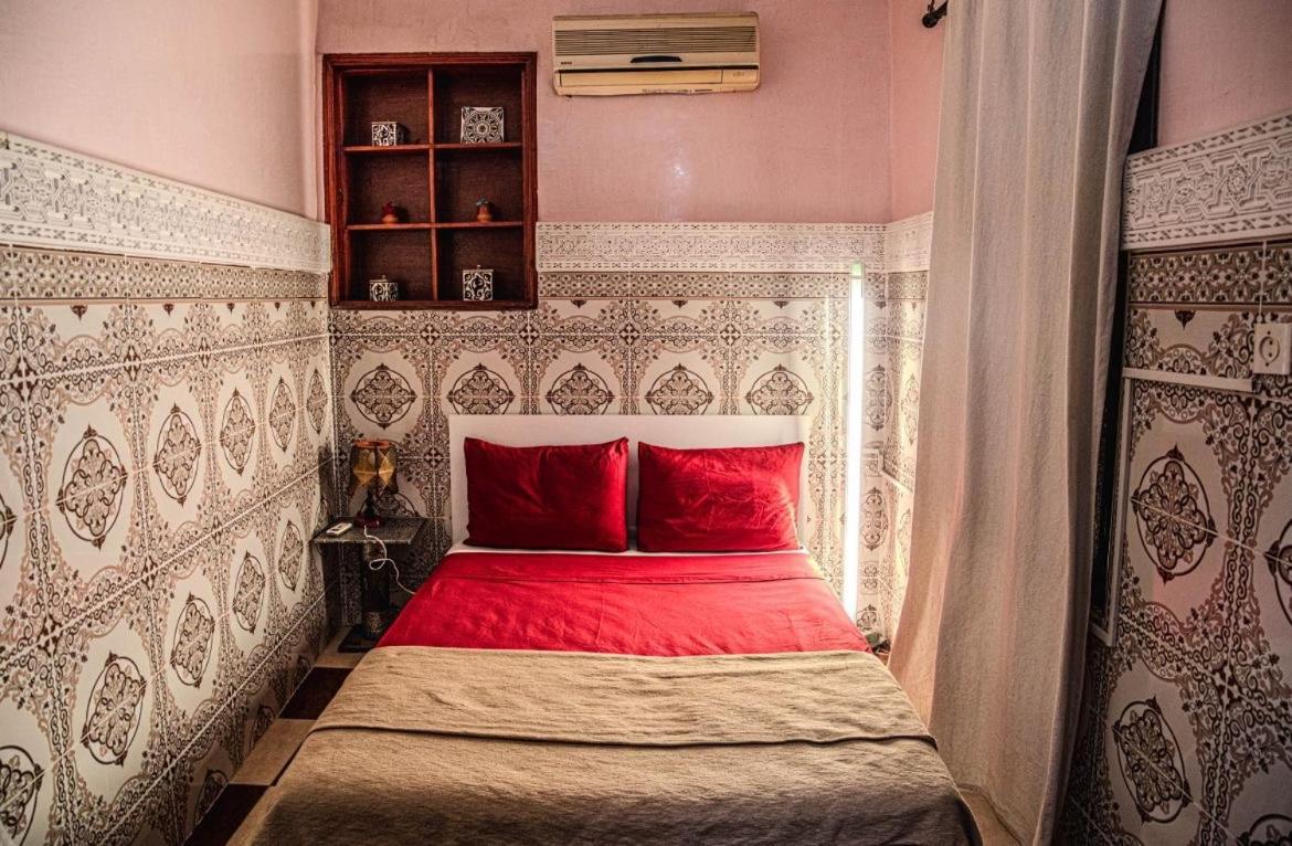 riad msholidays - privatisé jusqu'à 8 personnes - jacuzzi Marraquexe Exterior foto