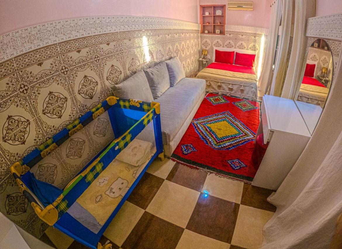 riad msholidays - privatisé jusqu'à 8 personnes - jacuzzi Marraquexe Exterior foto