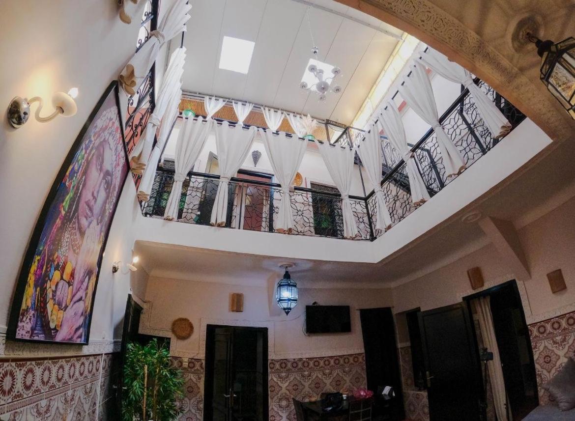 riad msholidays - privatisé jusqu'à 8 personnes - jacuzzi Marraquexe Exterior foto
