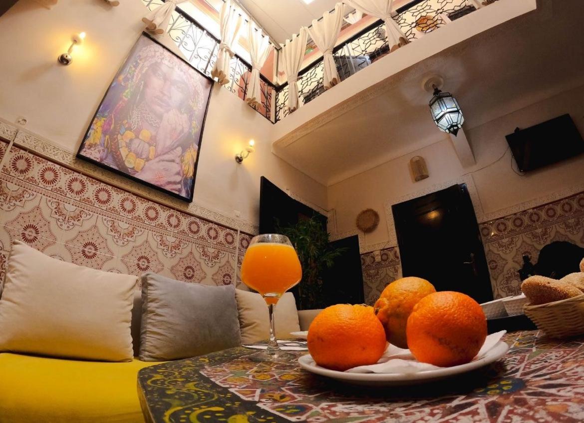 riad msholidays - privatisé jusqu'à 8 personnes - jacuzzi Marraquexe Exterior foto